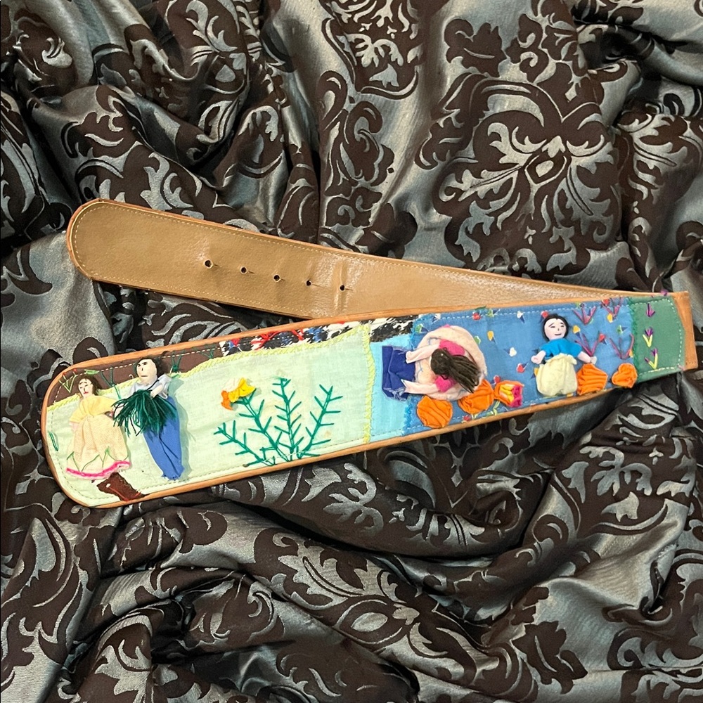 T. Cappelli Tan Belt with Colorful Embroidery women clothes washing 3d RARE worn